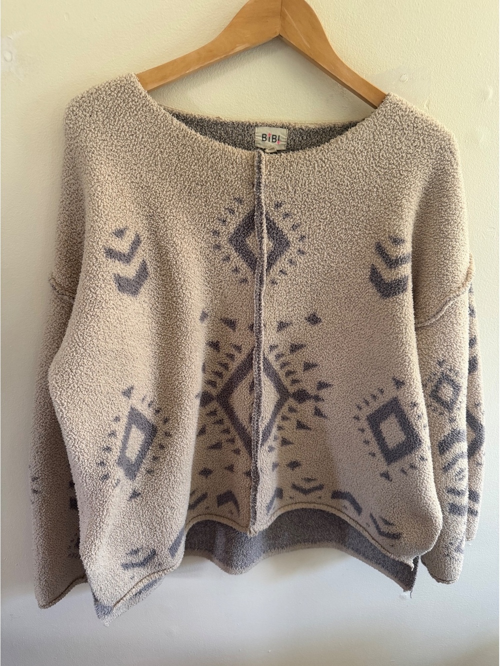 BiBi Sweater Aztec Print Oversized Size Small